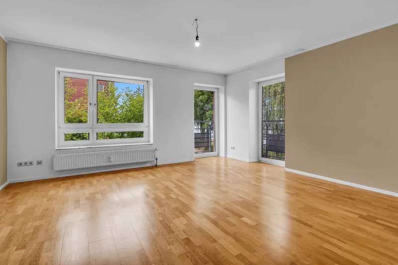 Helles Wohnen mit viel Grün – gepflegtes Zuhause mit besonderem Wohngefühl — photo 1